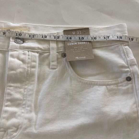 Madewell Relaxed Denim Button Fly Raw Hem Denim Shorts Size 31 - Picture 11 of 14